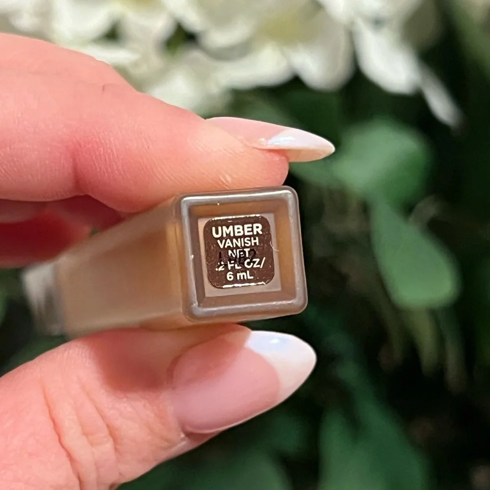 HOURGLASS • VANISH AIRBRUSH CONCEALER - UMBER 9